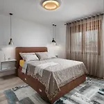 Villa Malibu Eclipse - Luxury With Pool & *