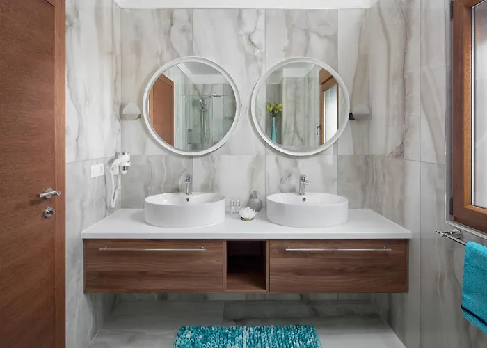 Malibu Eclipse - Luxury With Pool & Vila *