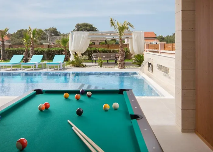 Malibu Eclipse - Luxury With Pool &