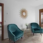 Malibu Eclipse - Luxury With Pool & Villa