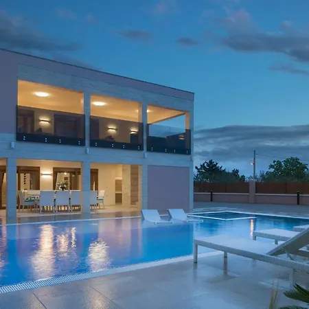 Malibu Eclipse - Luxury With Pool & *