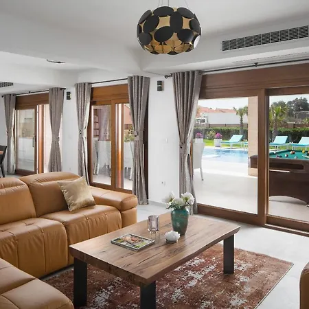 Villa Malibu Eclipse