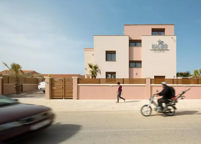 Malibu Eclipse - Luxury With Pool & Villa Vir