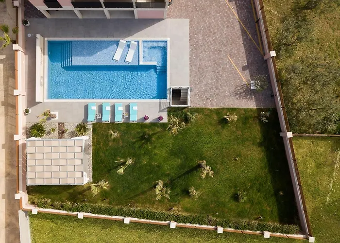 Malibu Eclipse - Luxury With Pool & Vir