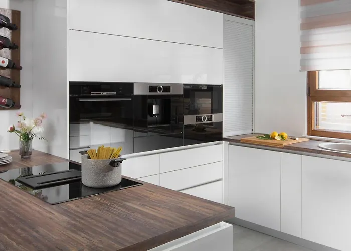 Malibu Eclipse - Luxury With Pool & Villa *