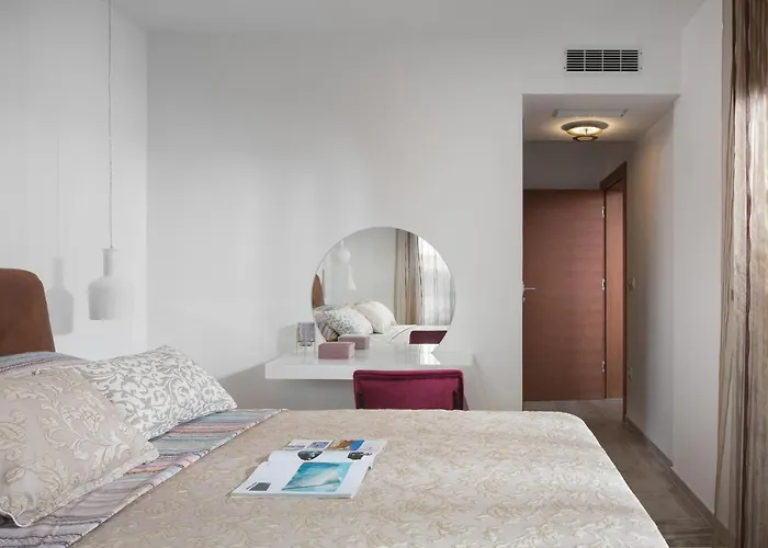 Malibu Eclipse - Luxury With Pool &